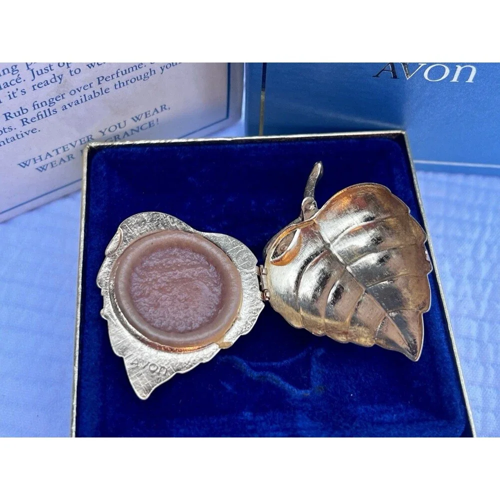 1969 Vintage NIB Mint & Full! Avon Solid Perfume Glace Leaf Faux Pearl Brooch